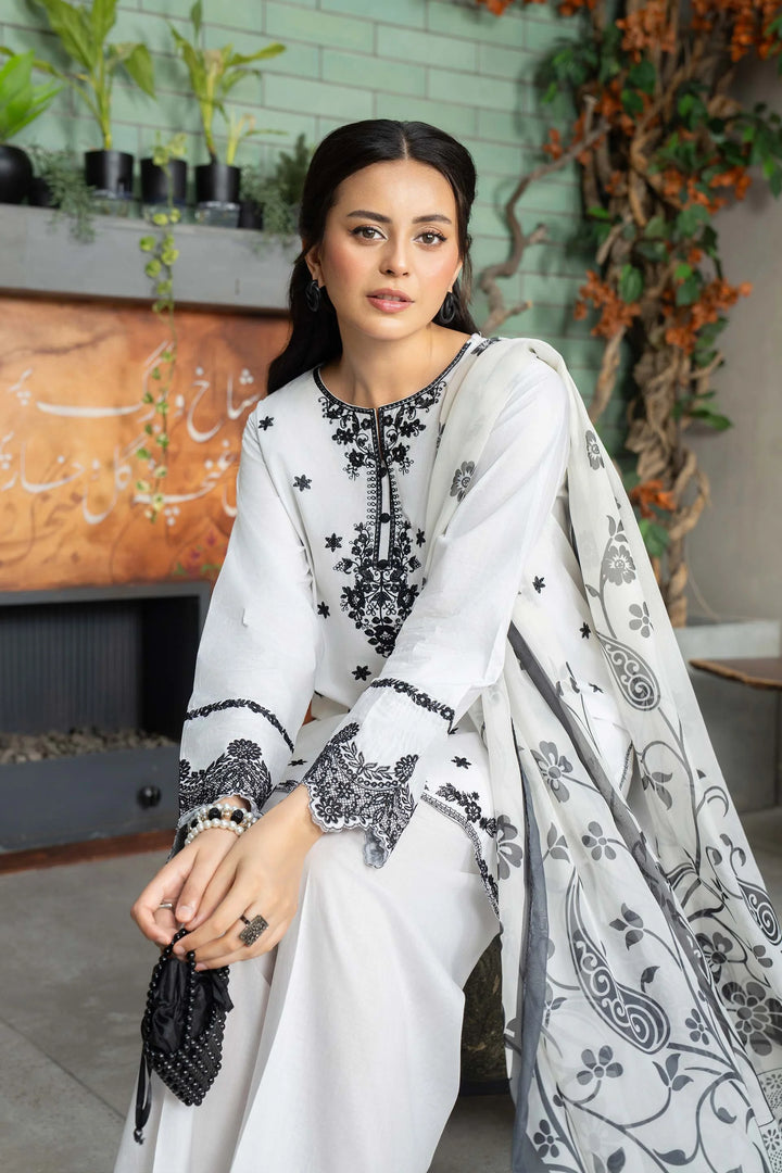 Solid Story by Panache Pret Solids Lawn 3 Piece Faye