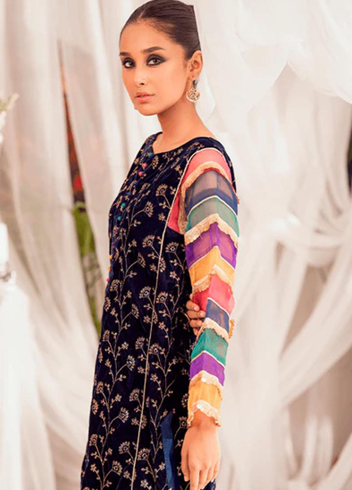 Zaaviay Luxury Pret Embroidered Velvet 2 Piece Suit ZBHM22-11 ZARNISH