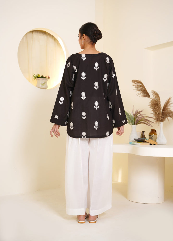 Ghazal by Tosheeza Saith Pret Embroidered Lawn 2 Piece Suit Nocture Naqsh