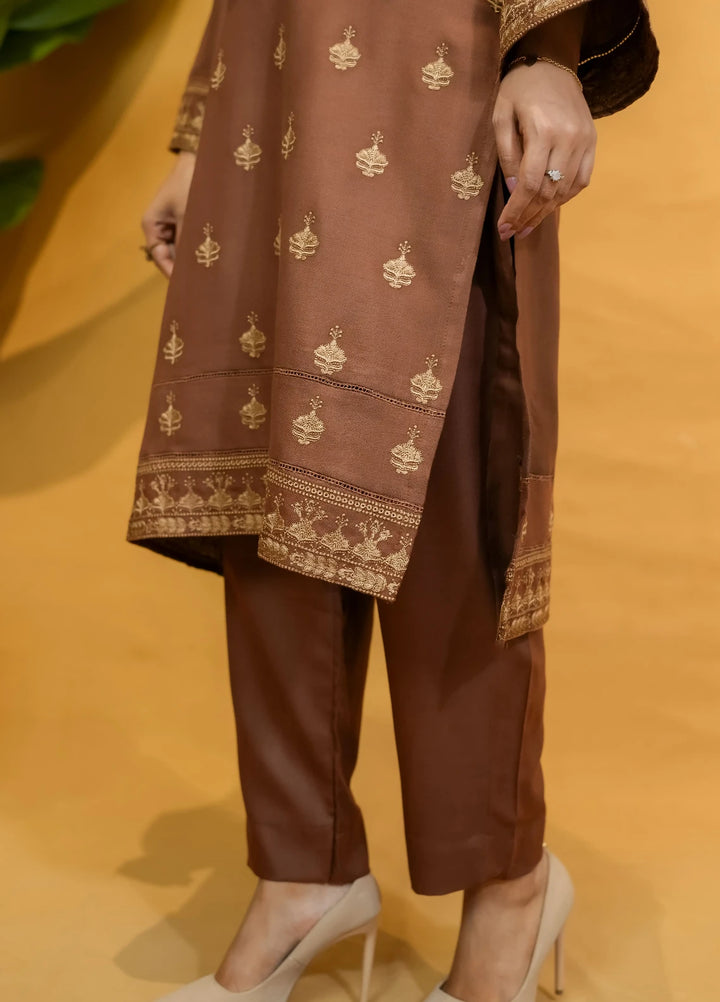 Pret Bee Women Dhanak Embroidered Suits 3 Piece Brown Dhanak - Winter Collection