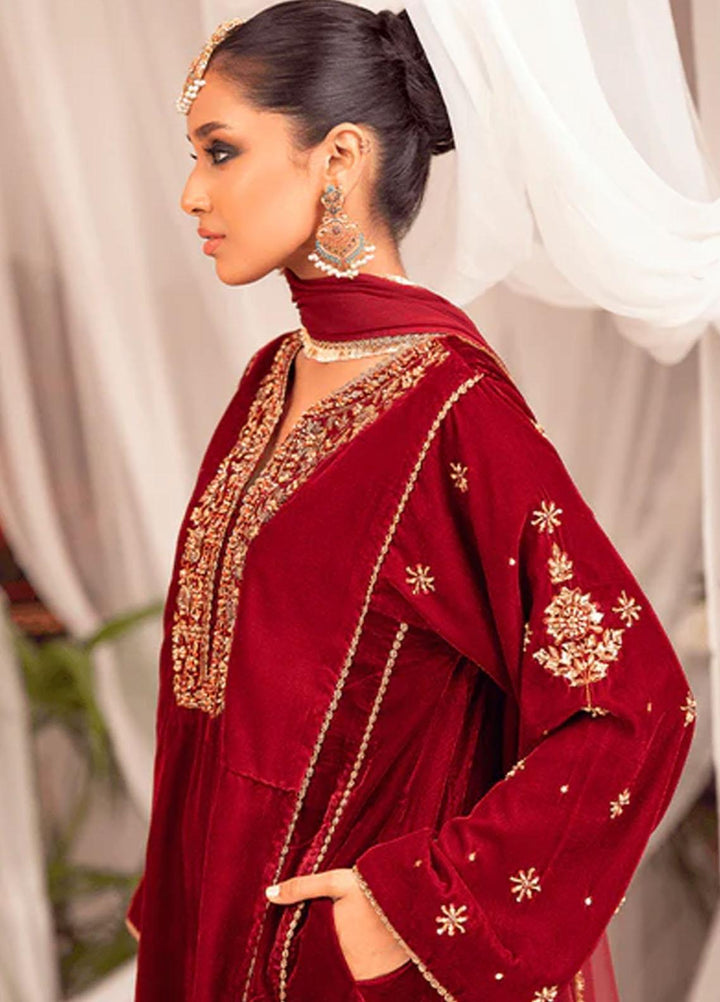 Zaaviay Luxury Pret Embroidered Velvet 3 Piece Suit ZBHM22-03 ZENIA