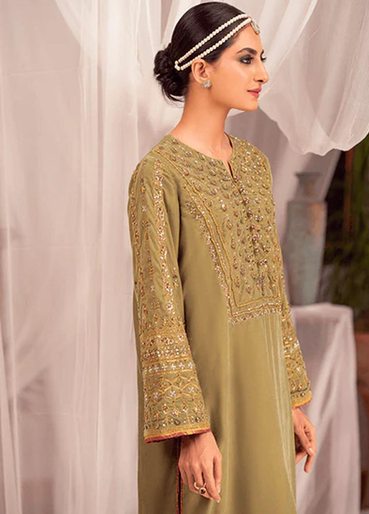 Zaaviay Luxury Pret Embroidered Velvet 3 Piece Suit ZBHM22-05 MEERA