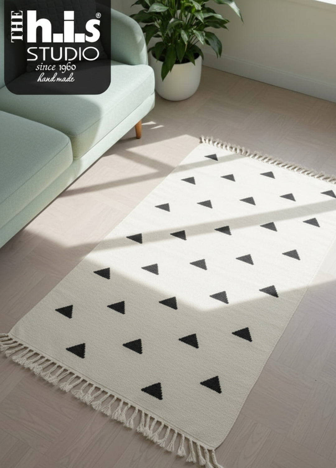 Area Rugs Triangle R-25009 Bone Black