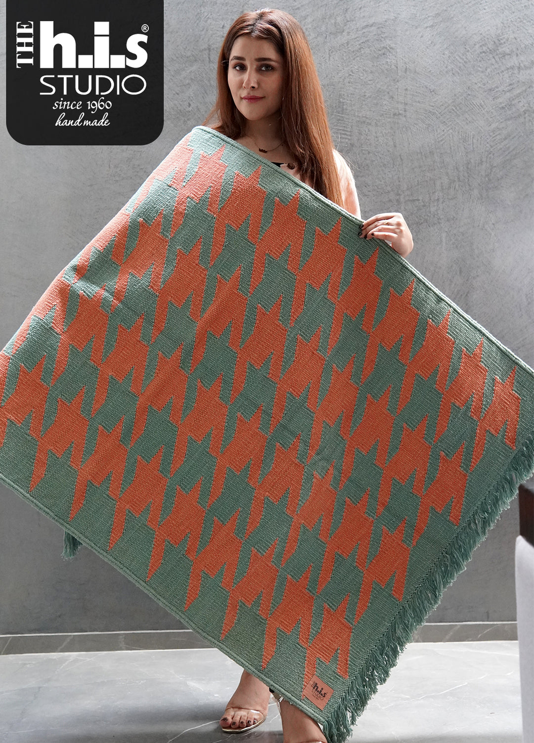 Area Rugs Hounds Tooth R-25008 Pink Blue