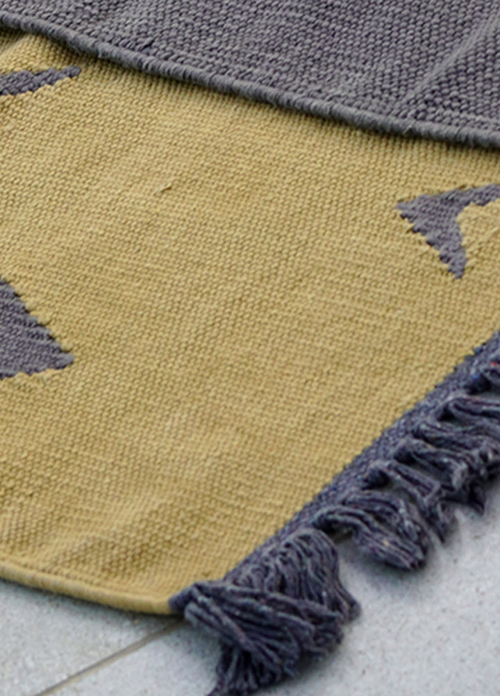 The h.i.s studio Area Rugs Birds R-25006-Khaki/Charcoal