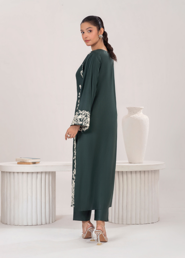 Lamhay by Haniya Mahnoor Pret Embroidered Linen 2 Piece Suit Emerald