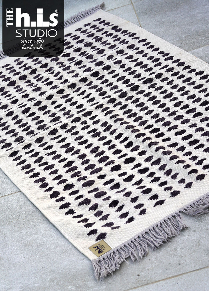 The h.i.s studio Area Rugs P.Dot R- 25003-Bone/Black