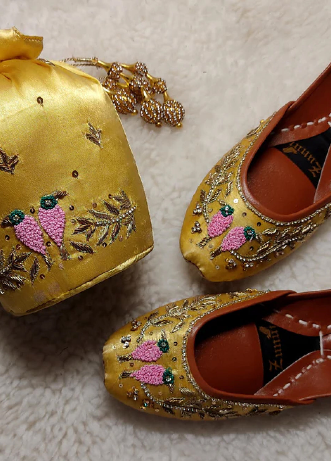 Zuruj Festive Style  Potli X Khussa  PL-148