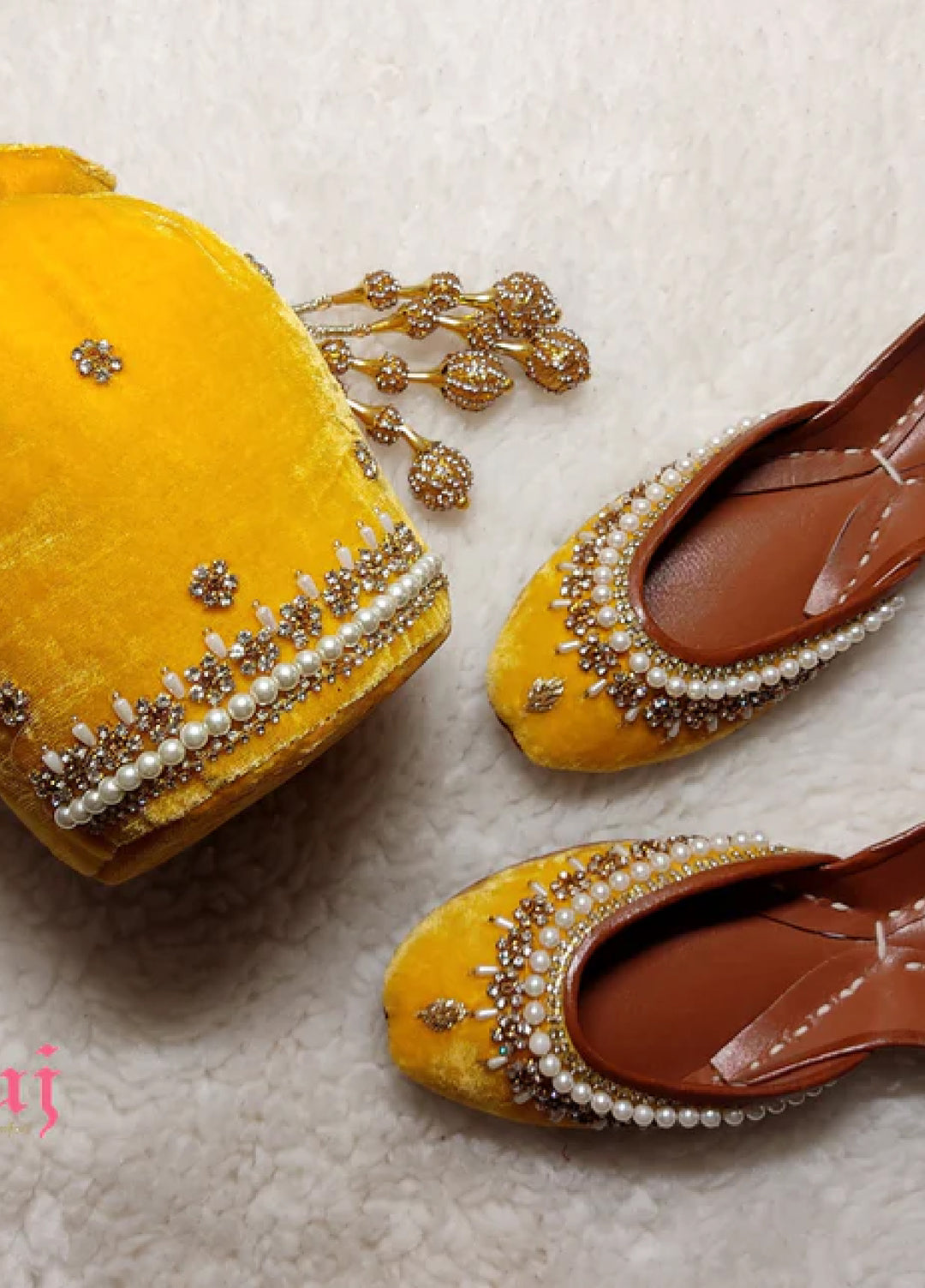 Zuruj Festive Style  Potli X Khussa  PL-59