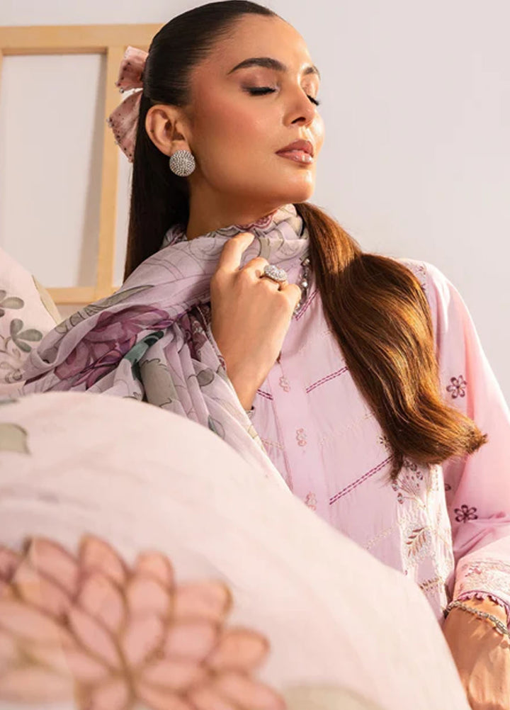 Autumn Echo by Meerak Pret Embroidered Cambric 3 Piece Suit Haniya