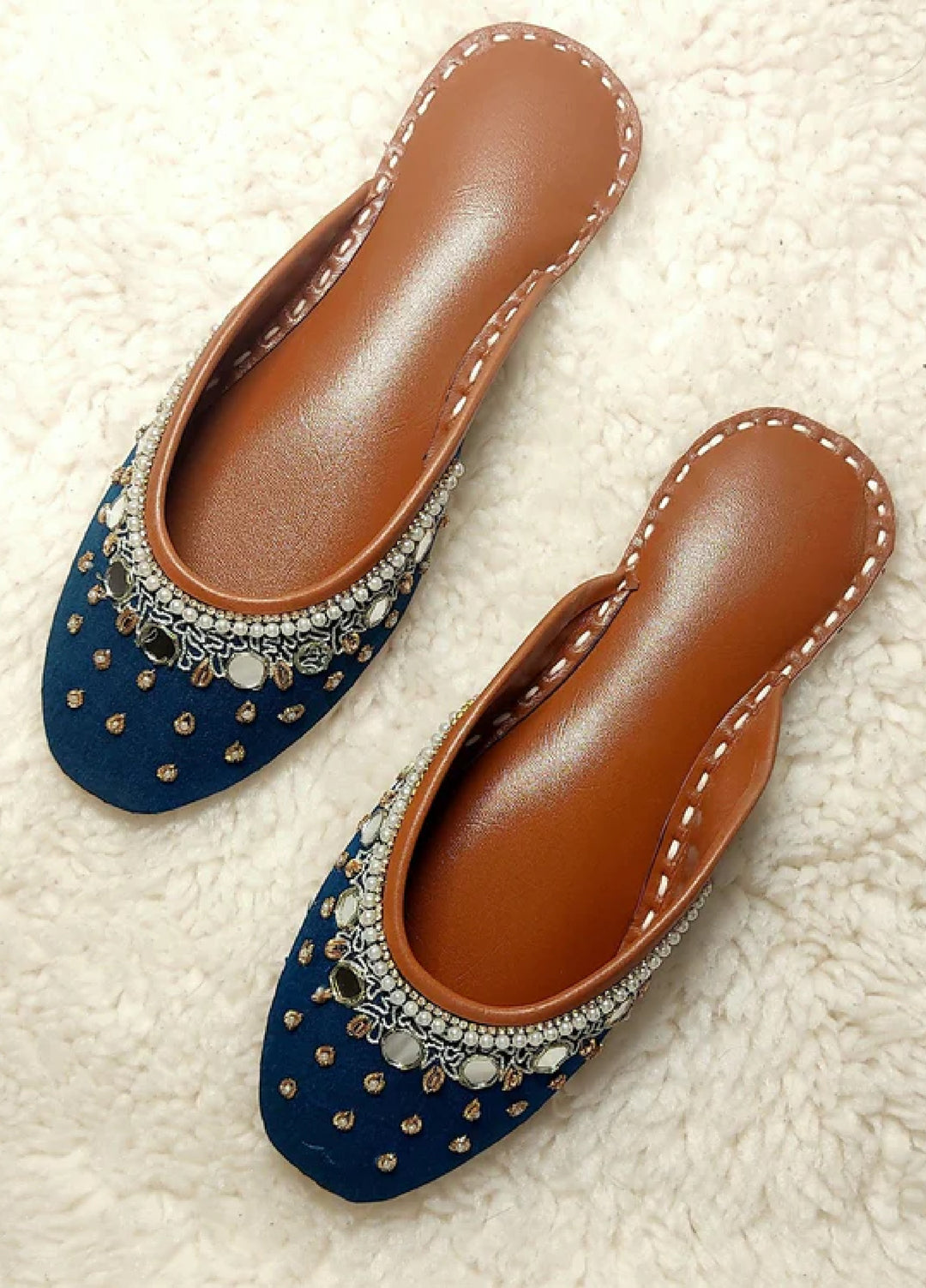 Zuruj Festive Style   Backless Khussay JU-14