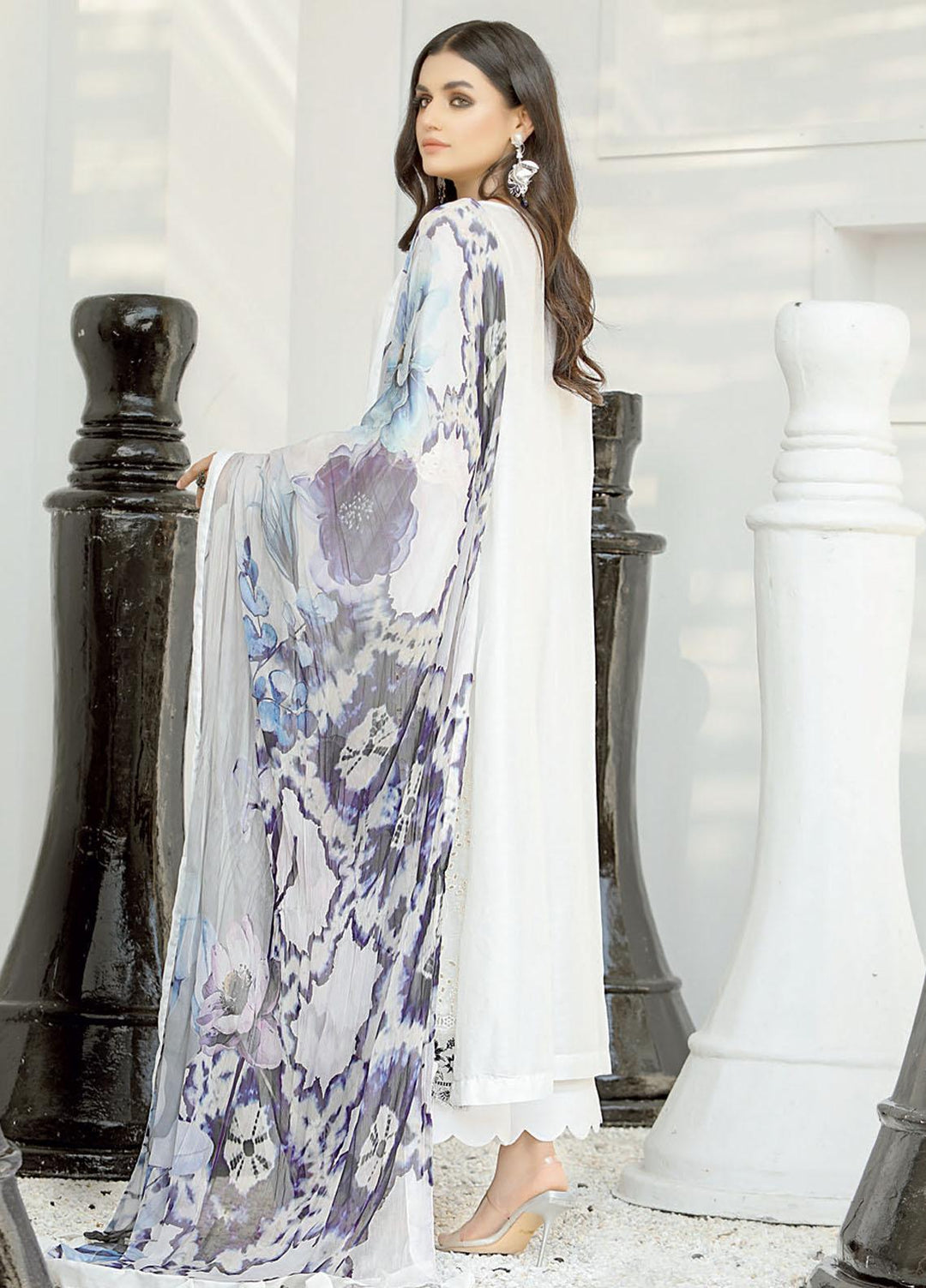 Aafreen by Riaz Arts Embroidered Chikankari Lawn Suits Unstitched 3 Piece RA21ABW AF-95 - Summer Collection