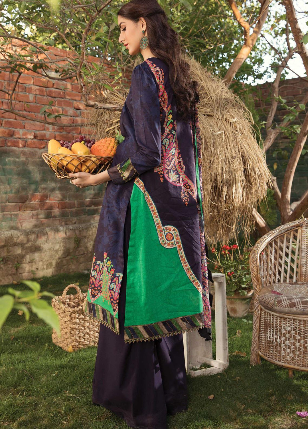 Aayra Embroidered Lawn Suits Unstitched 3 Piece AY21L 10B - Luxury Collection
