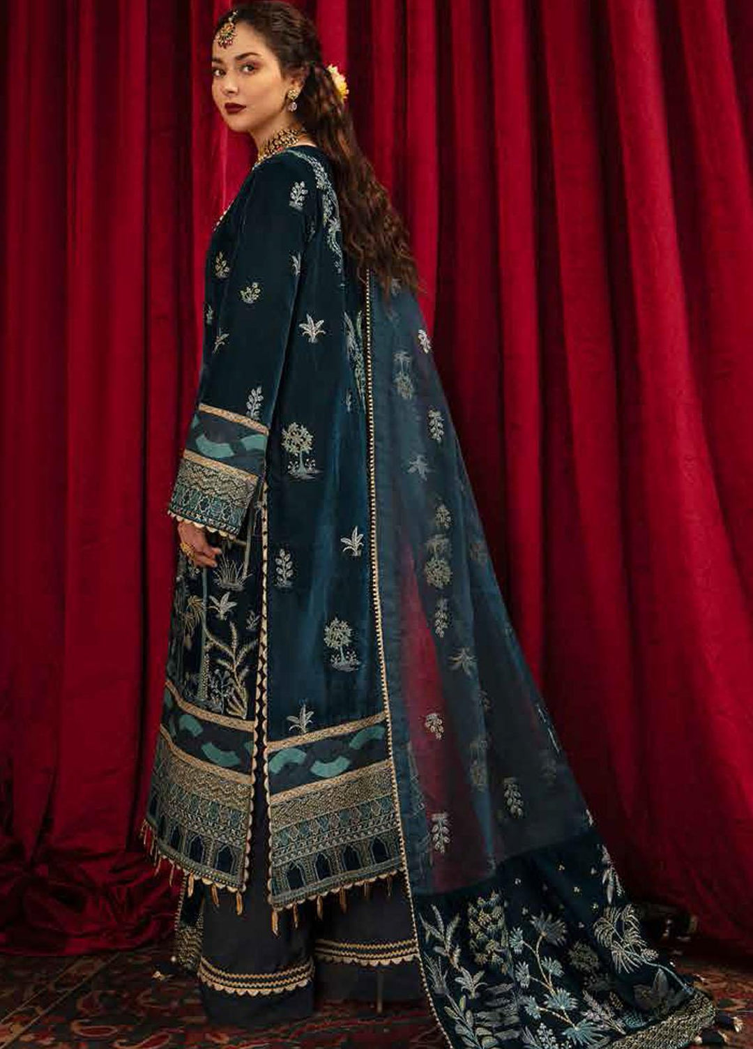 Nagma By Afrozeh Embroidered Velvet Suits Unstitched 3 Piece AF21NV 03 Noor-e-Jan - Luxury Collection