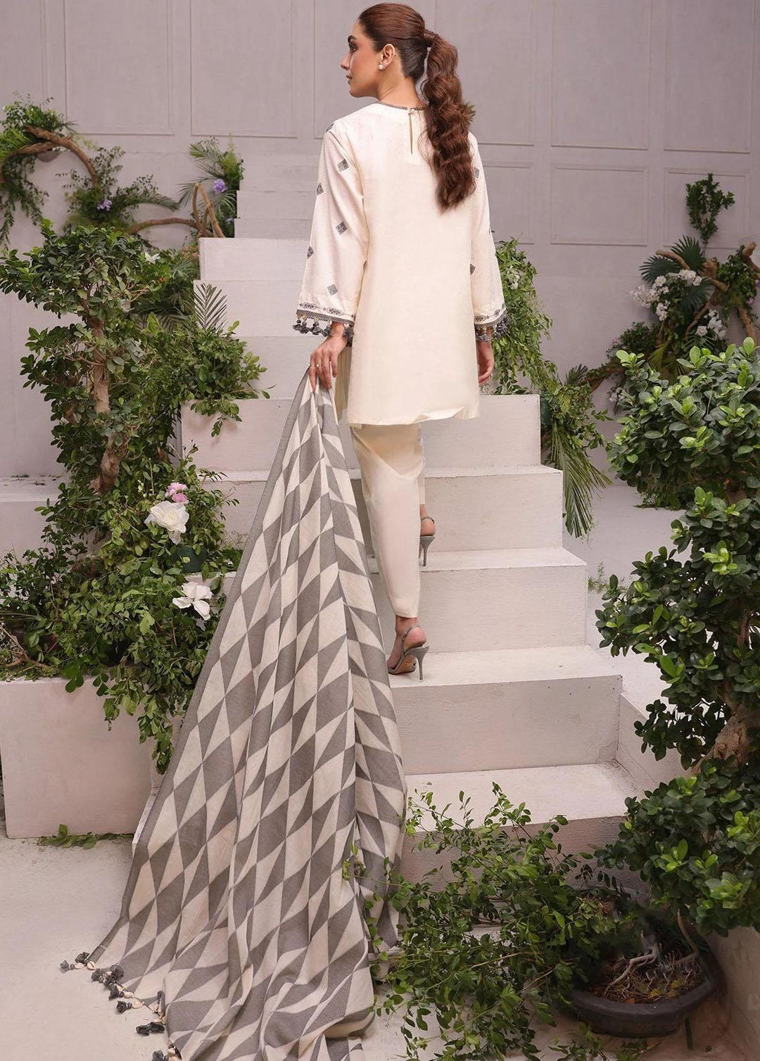 Al Karam Embroidered Dobby Suits Unstitched 3 Piece AK22-SS3 MS-04-22-Off White - Winter Collection