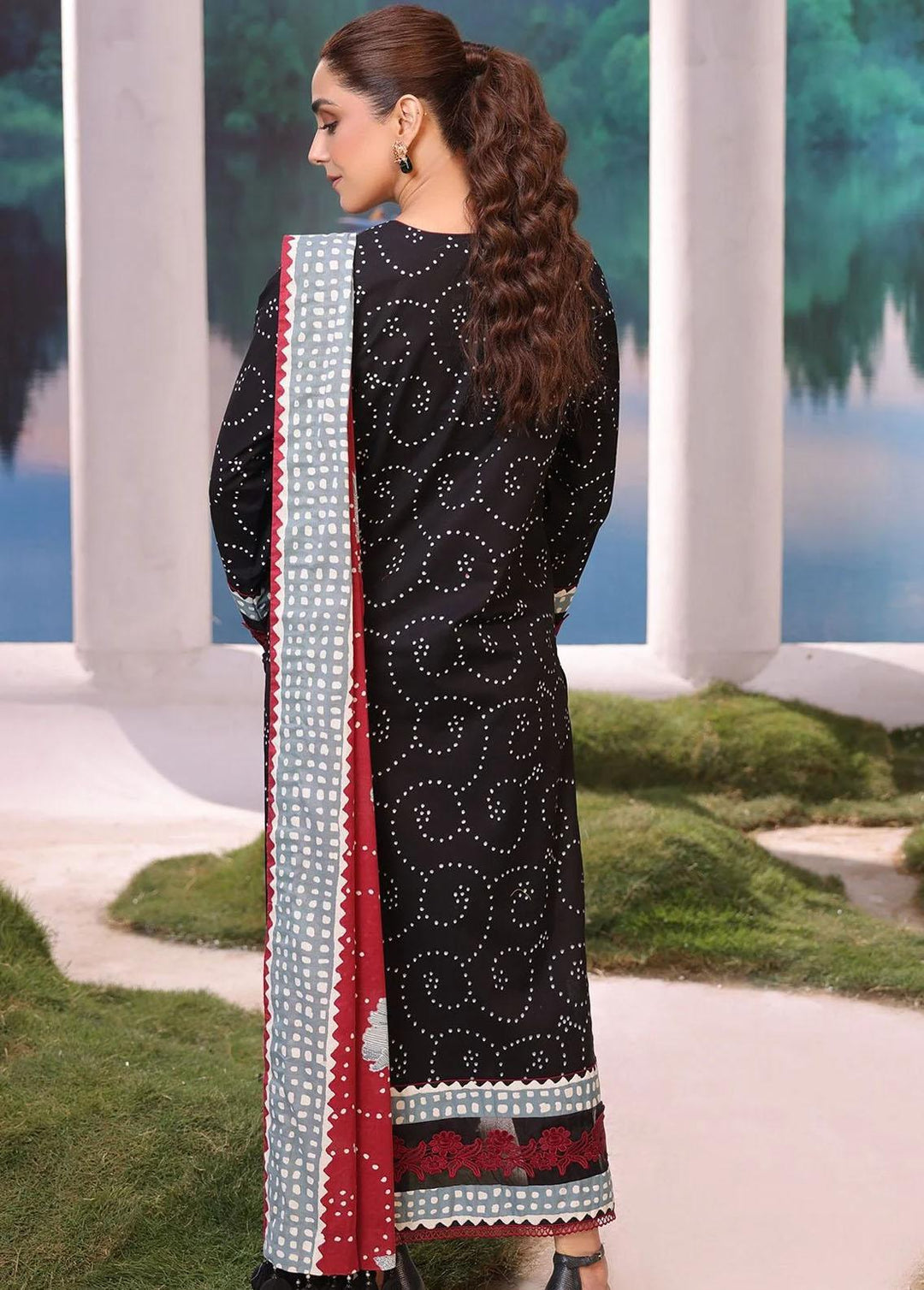 Al Karam Embroidered Cambric Suits Unstitched 3 Piece AK22-SS3 MS-08-22-Black - Winter Collection