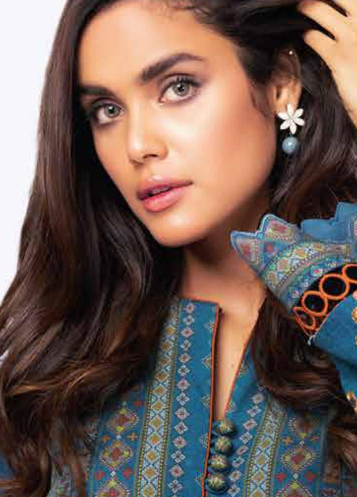 Al Karam Embroidered Khaddar  Unstitched Kurti AK21W FW-43.1-21 Blue - Winter Collection