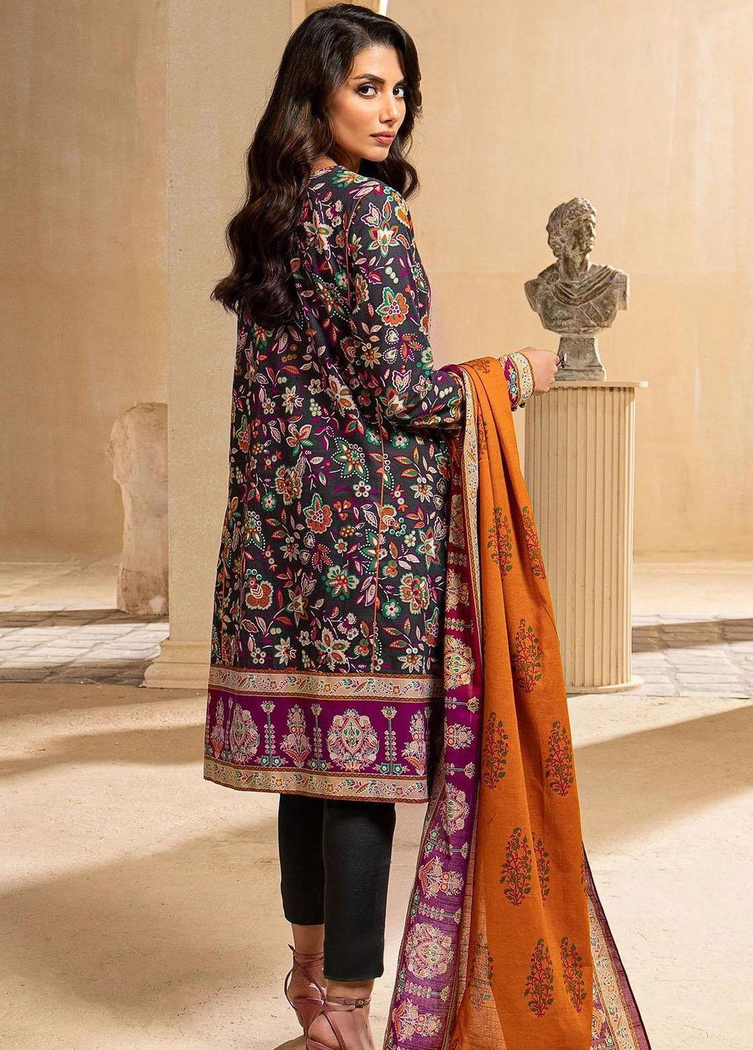 Al Karam Printed Khaddar Suits Unstitched 3 Piece AK22W FW-22.1-22-Black - Winter Collection