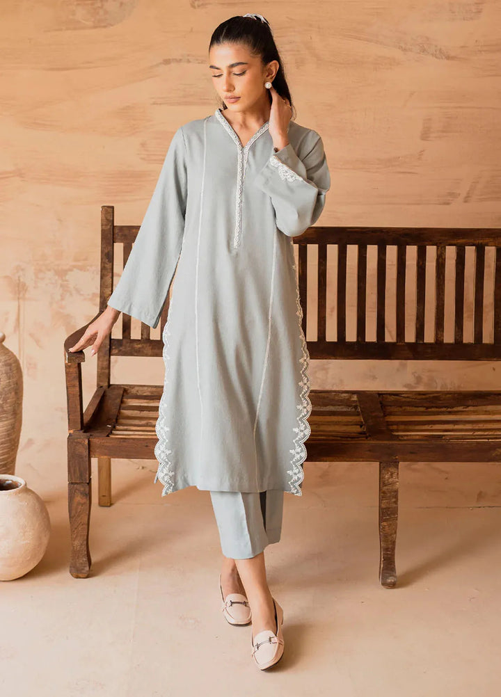 Alaia by Muraad Pret Embroidered Alpine Peach 2 Piece Suit Ayra