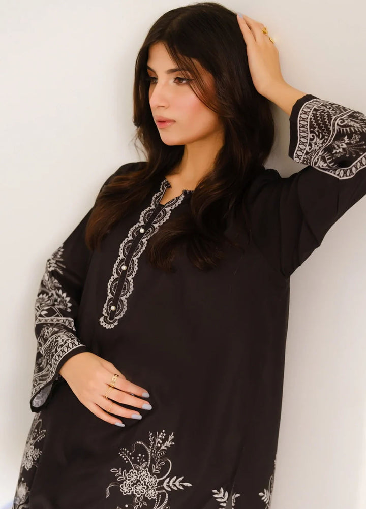 Amal Pret Printed Blended Lawn 2 Piece Suit Nova