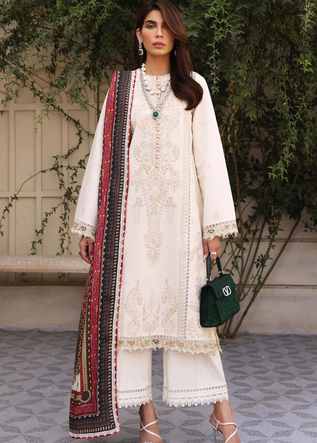 Amalachi By Sable Vogue Embroidered Cotton Suits Unstitched 3 Piece SV22A SWC-03-22 NURI - Winter Collection