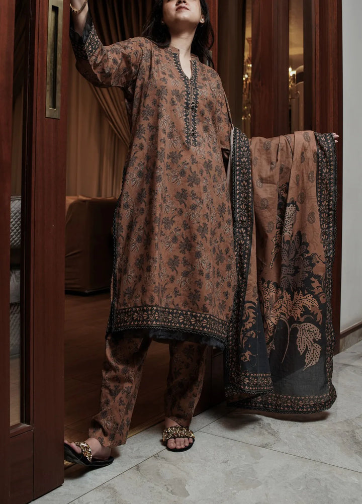 Annafeu Apparels Printed Cambric Suits Unstitched 3 Piece ICV01-010 - Summer Collection