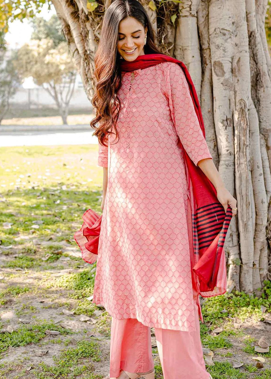 Arz Pret Embroidered Lawn 3 Piece ARZ22S SS05 Carnation