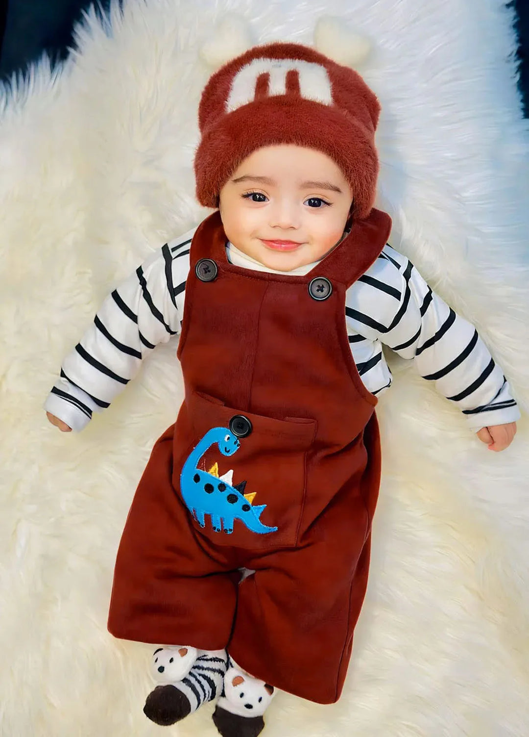 Baby Nest Dungaree And Full Sleeves T Shirt Set Maroon-1333