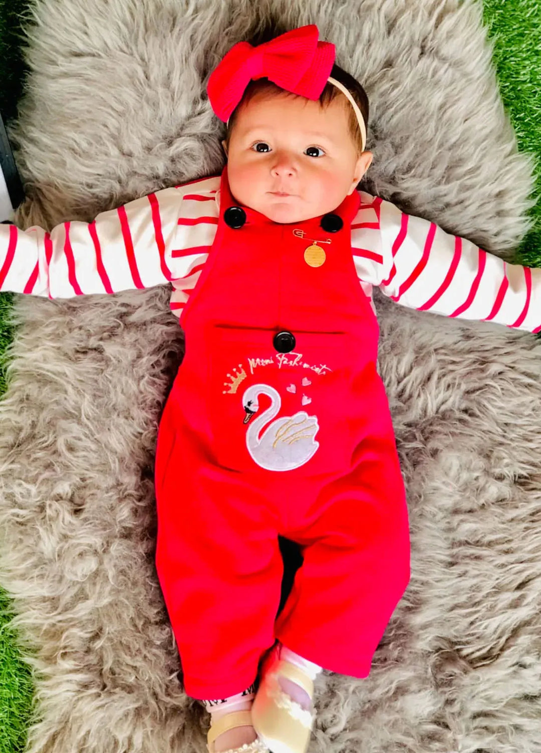 Baby Nest Dungaree And Full Sleeves T Shirt Set Pink-1339