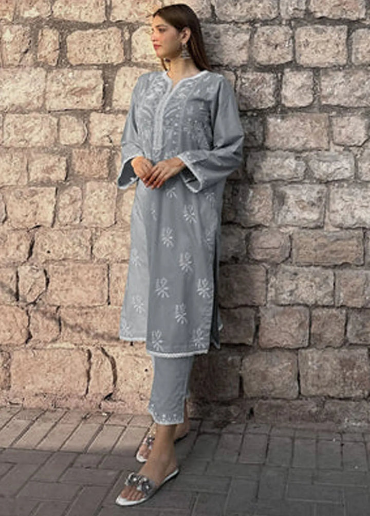 Bareeq Pret Embroidered Cambric 2 Piece Suit Maahiru