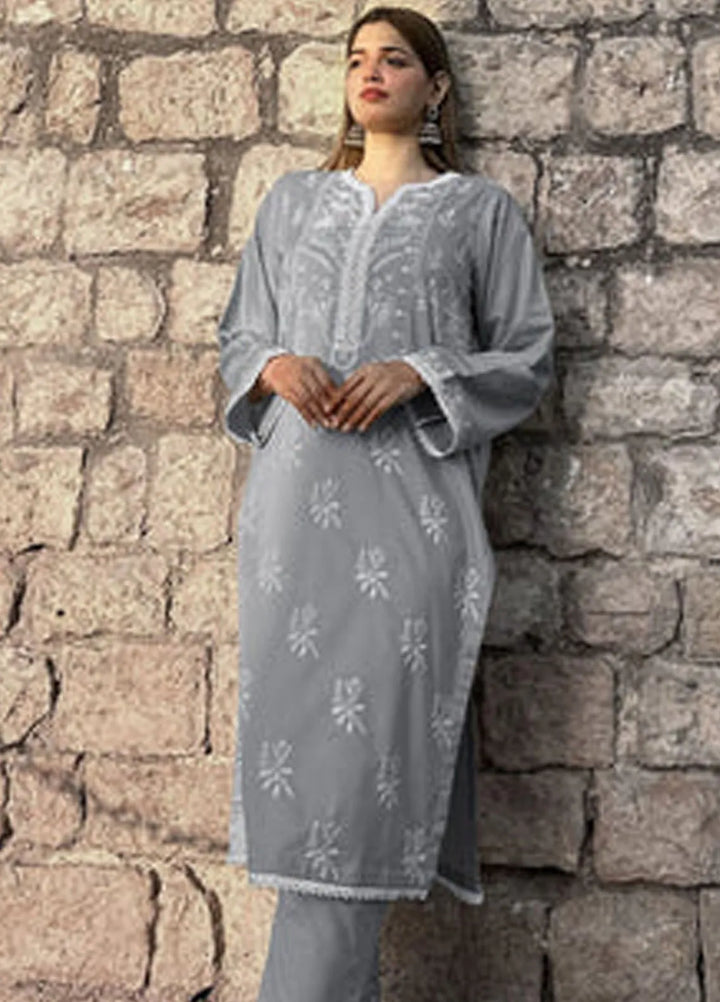 Bareeq Pret Embroidered Cambric 2 Piece Suit Maahiru