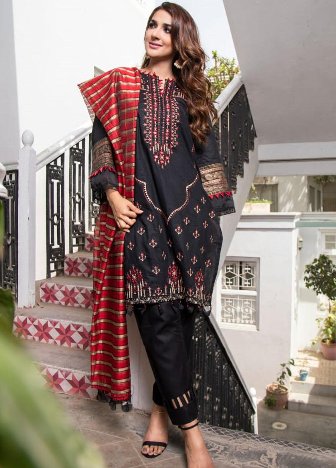 Cyan Embroidered Lawn Suits Unstitched 3 Piece CN21L CY-003A - Summer Collection