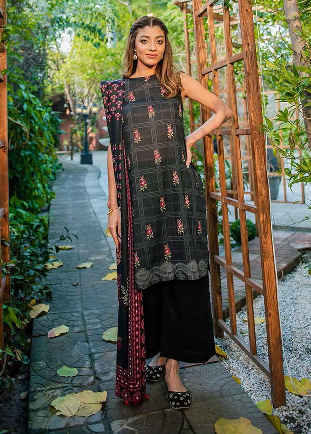 Daily Lawn By Cross Stitch Printed Lawn Suits Unstitched 3 Piece CS22DL 01 CHARCOAL IMPRESSION - Summer Collection
