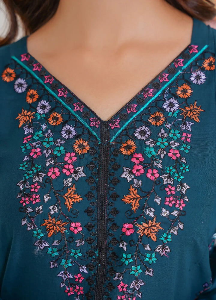 Damask Clothing Pret Embroidered Lawn 2 Piece Suit Sajni