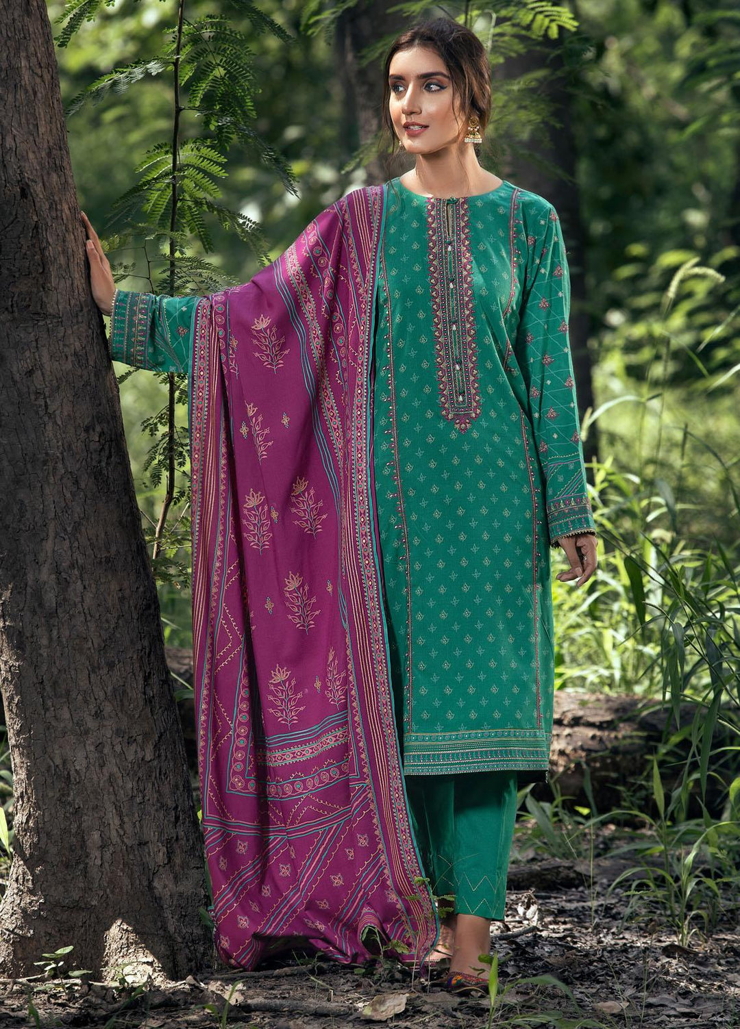 Dareechay by Lakhany Embroidered Pashmina Suits Unstitched 3 Piece LSM21DU DEW-6022-B - Winter Collection