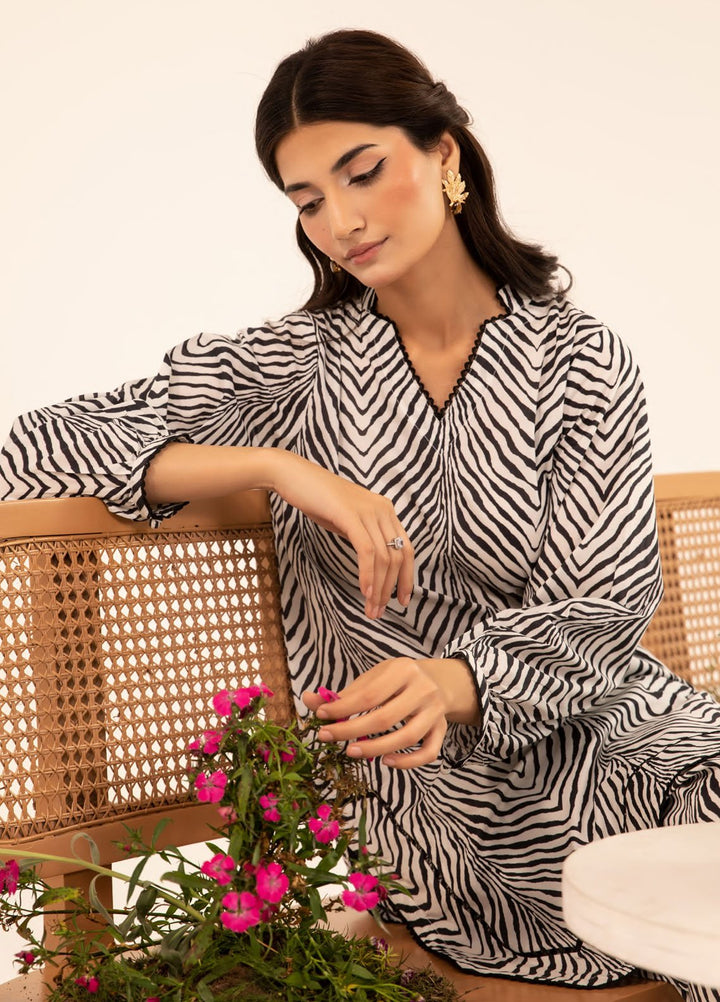 Elaf Pret Printed Lawn 2 Piece Suit EPT-09 Sive