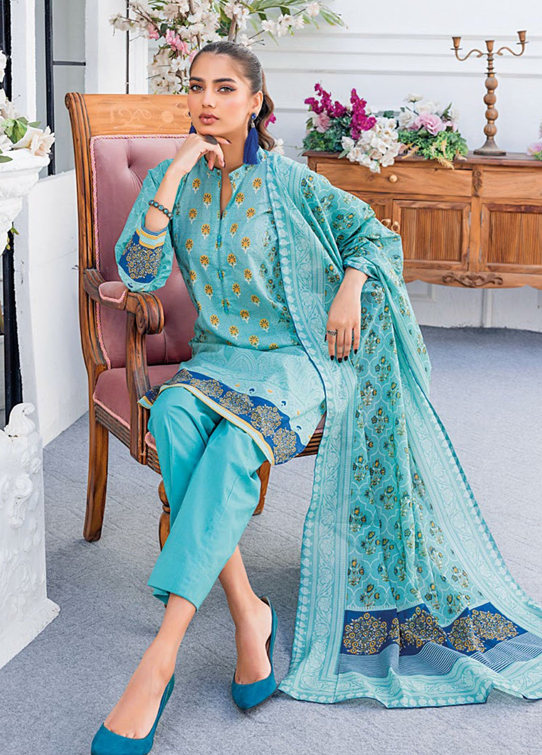 Essential By Gul Ahmed Printed Lawn Suits Unstitched 3 Piece GA24E CL-42123B - Summer Collection