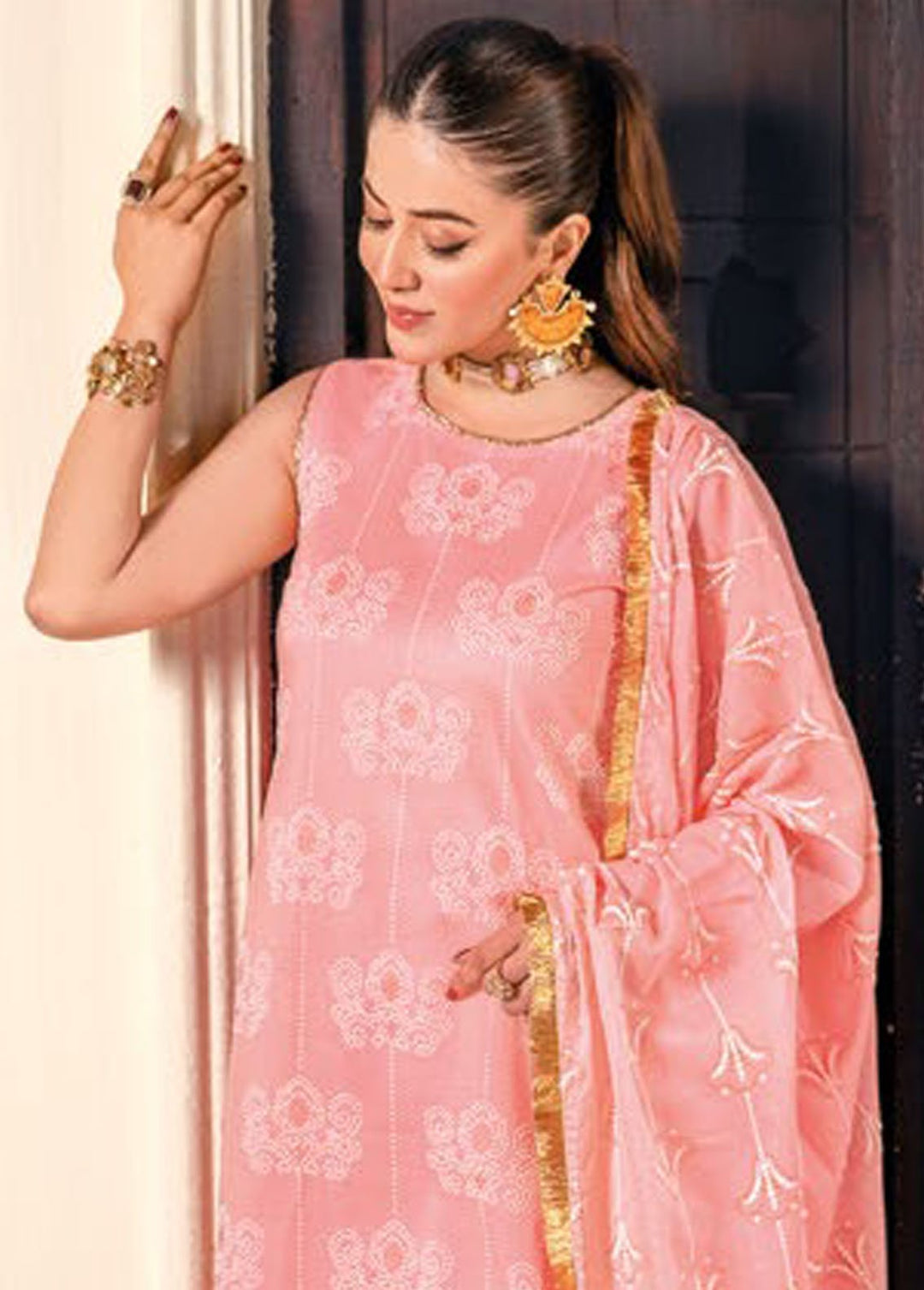 Essential By Gul Ahmed Printed Lawn Suits Unstitched 3 Piece GA24E CL-42168B - Summer Collection