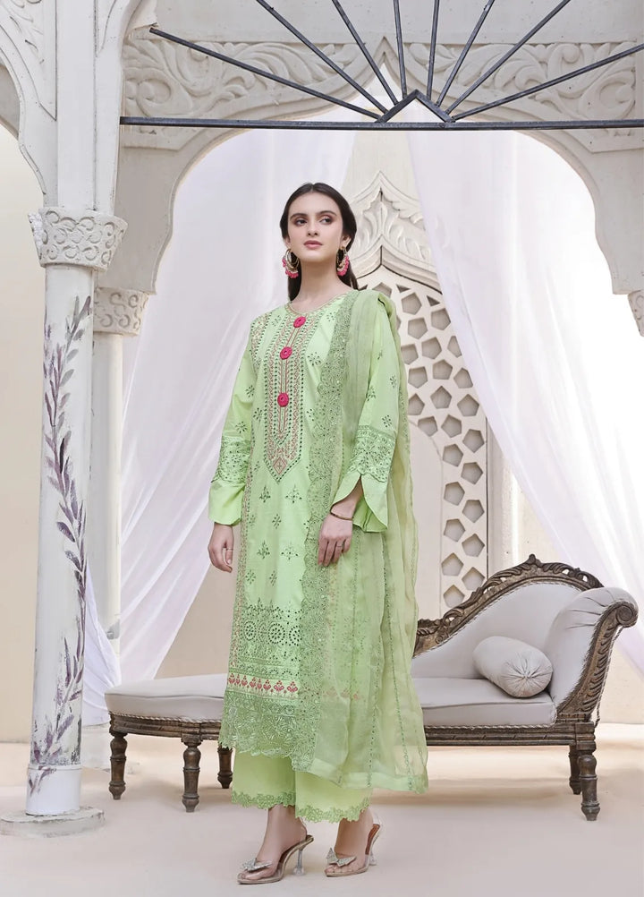 Feathers Pret Embroidered Lawn 3 Piece Suit Mumtaaz