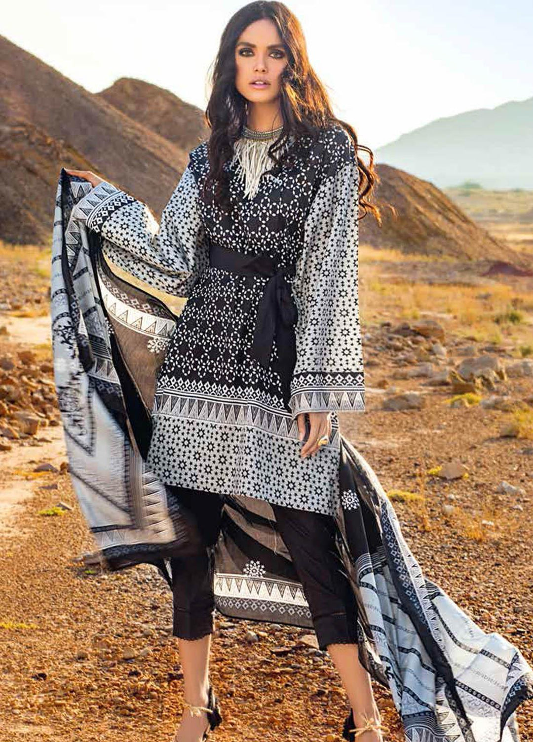 Gul Ahmed Printed Lawn Suits Unstitched 3 Piece GA21BL B78 - Summer Collection