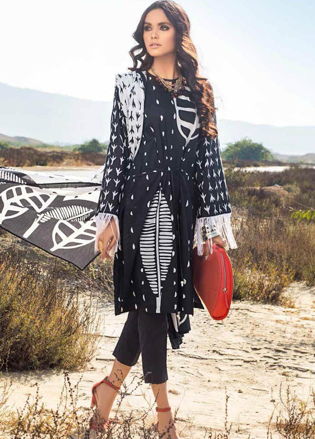 Gul Ahmed Printed Lawn Suits Unstitched 3 Piece GA21BL B80 - Summer Collection