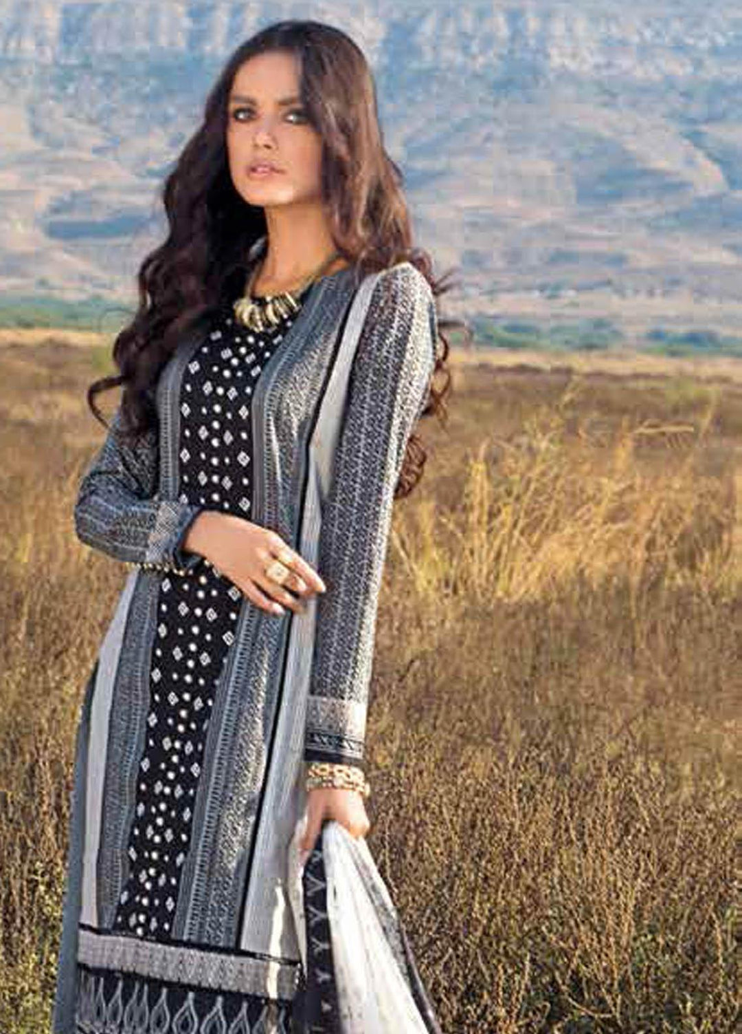 Gul Ahmed Printed Lawn Suits Unstitched 3 Piece GA21BL B82 - Summer Collection