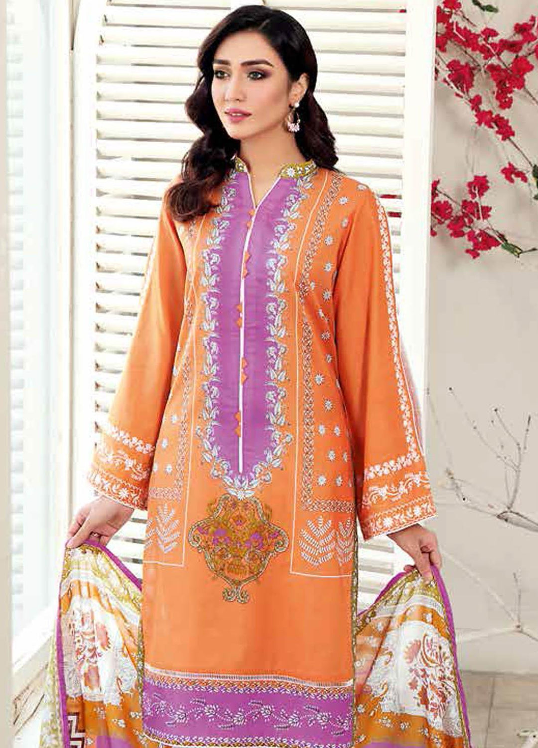 Gul Ahmed Embroidered Lawn Suits Unstitched 3 Piece GA21BL CL1004 - Summer Collection