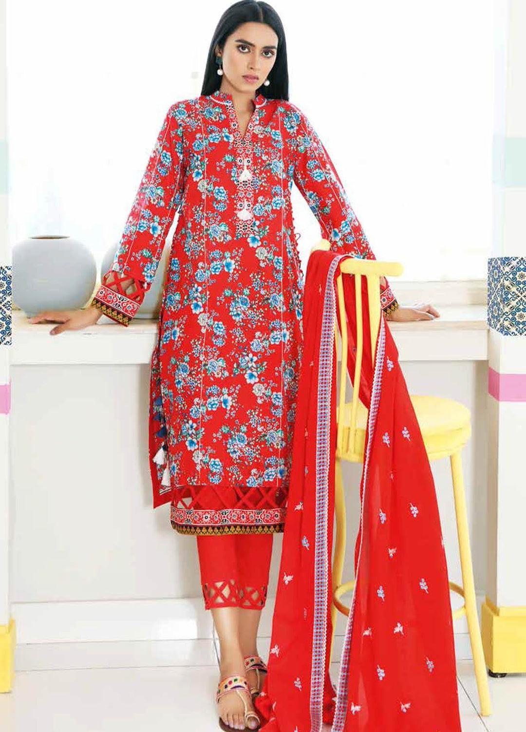 Gul Ahmed Embroidered Lawn Suits Unstitched 3 Piece GA21BL CL1052 - Summer Collection