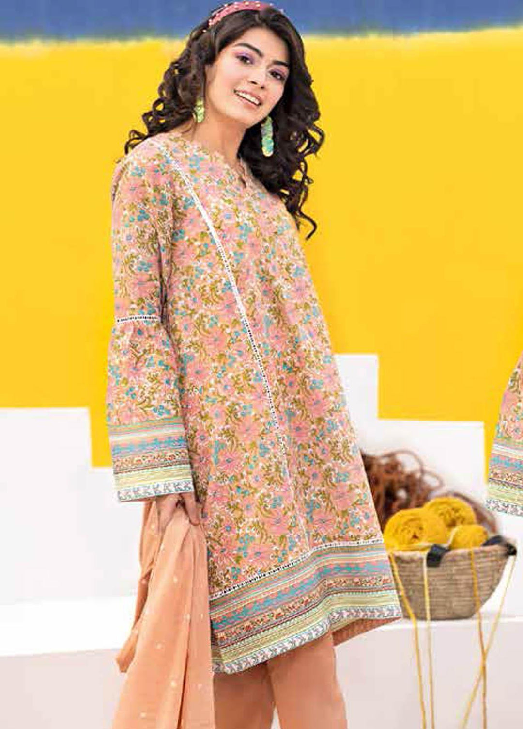 Gul Ahmed Embroidered Lawn Suits Unstitched 3 Piece GA21BL CL1053 - Summer Collection