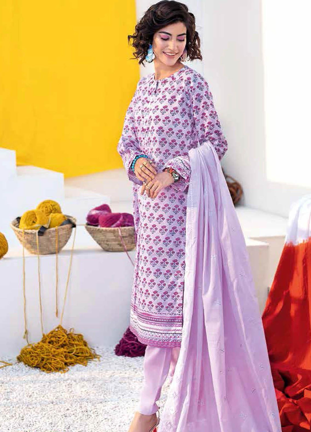 Gul Ahmed Embroidered Lawn Suits Unstitched 3 Piece GA21BL CL1060 - Summer Collection
