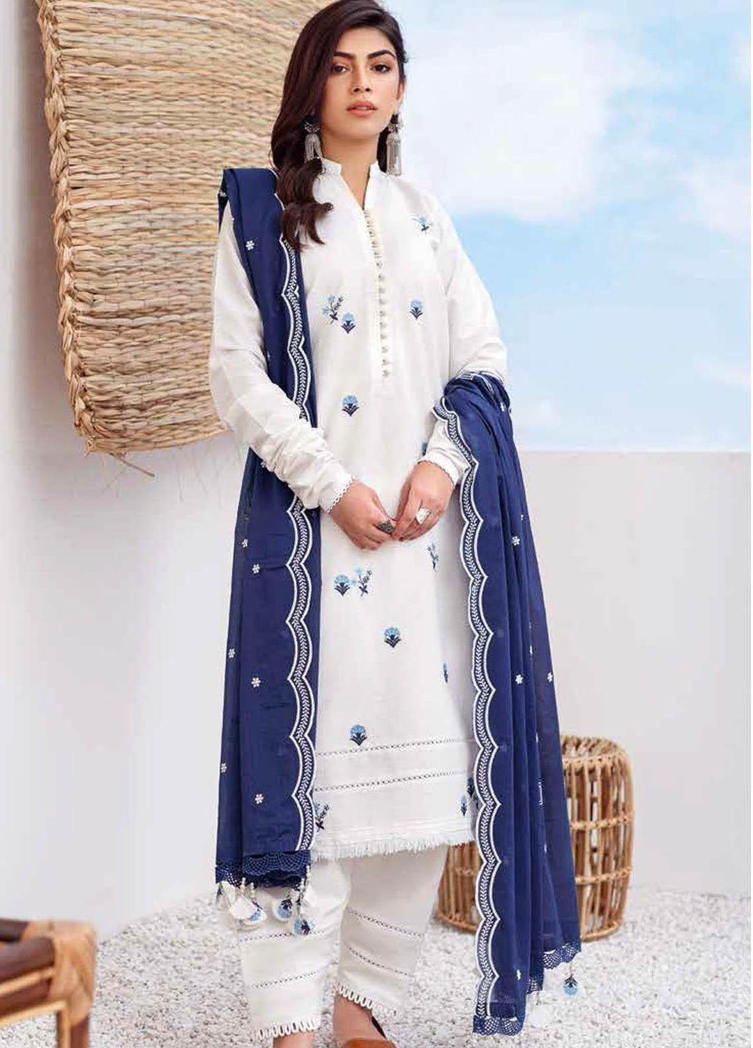 Gul Ahmed Embroidered Lawn Suits Unstitched 3 Piece GA21BL CL1062 - Summer Collection