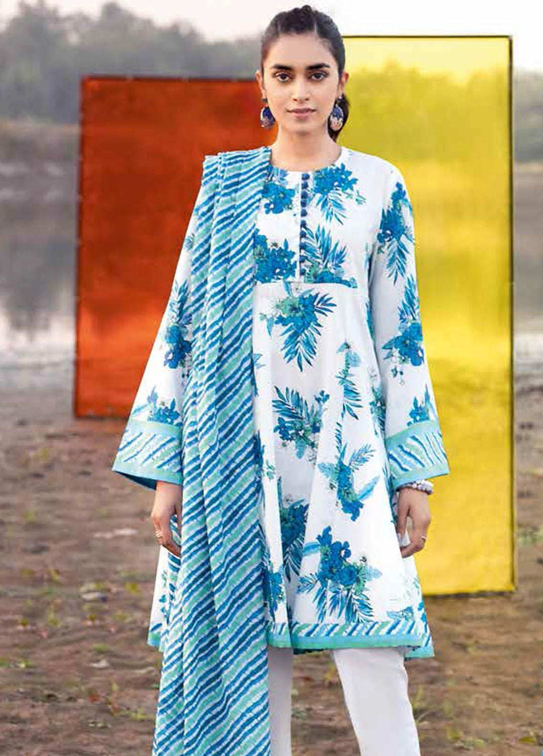 Gul Ahmed Printed Lawn Suits Unstitched 3 Piece GA21BL CL1112B - Summer Collection