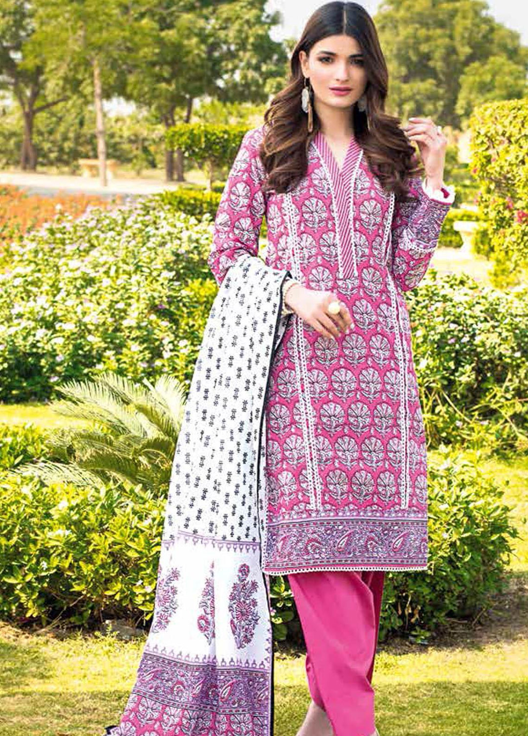 Gul Ahmed Printed Lawn Suits Unstitched 3 Piece GA21BL CL1139A - Summer Collection