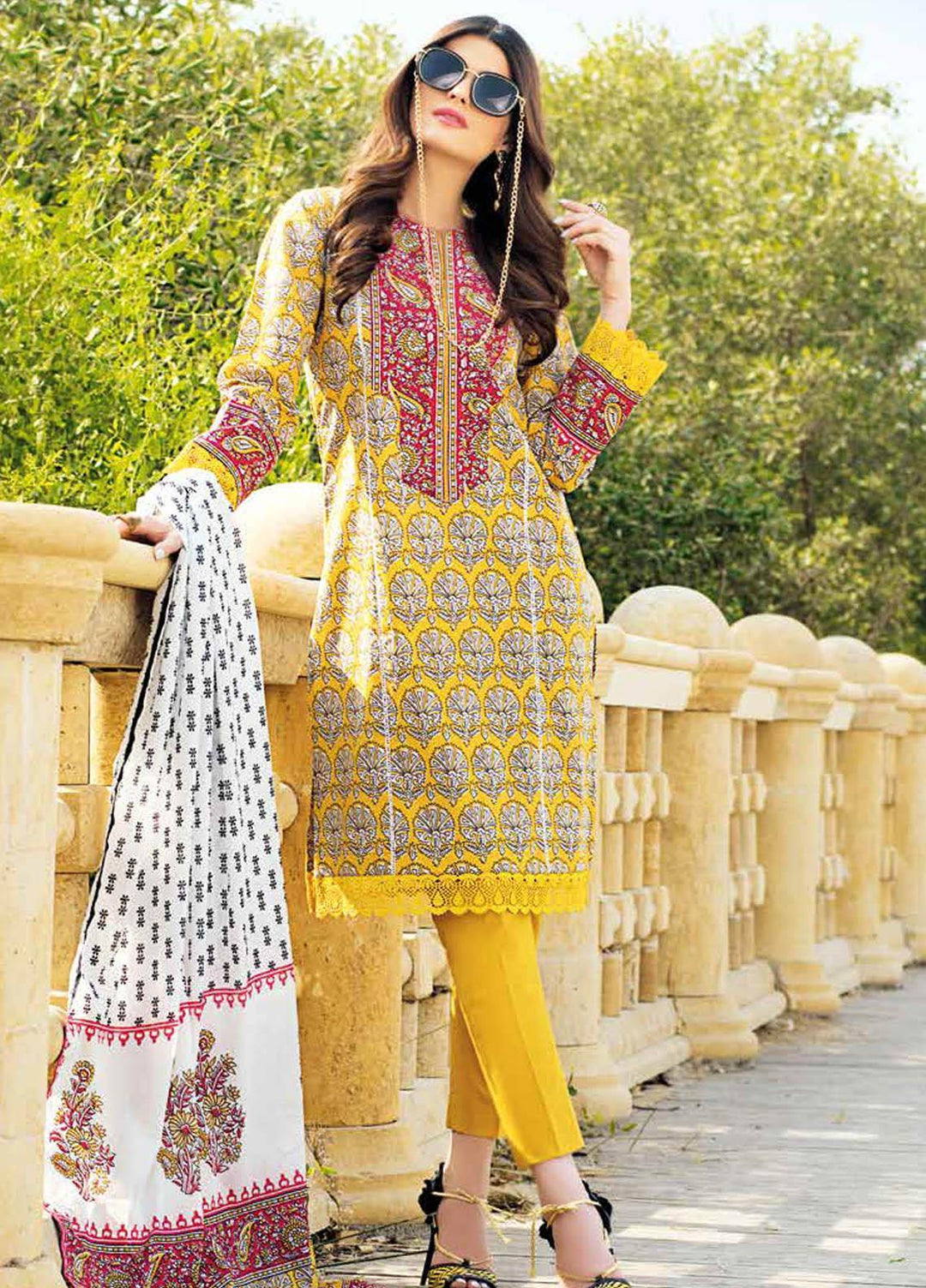 Gul Ahmed Printed Lawn Suits Unstitched 3 Piece GA21BL CL1139B - Summer Collection